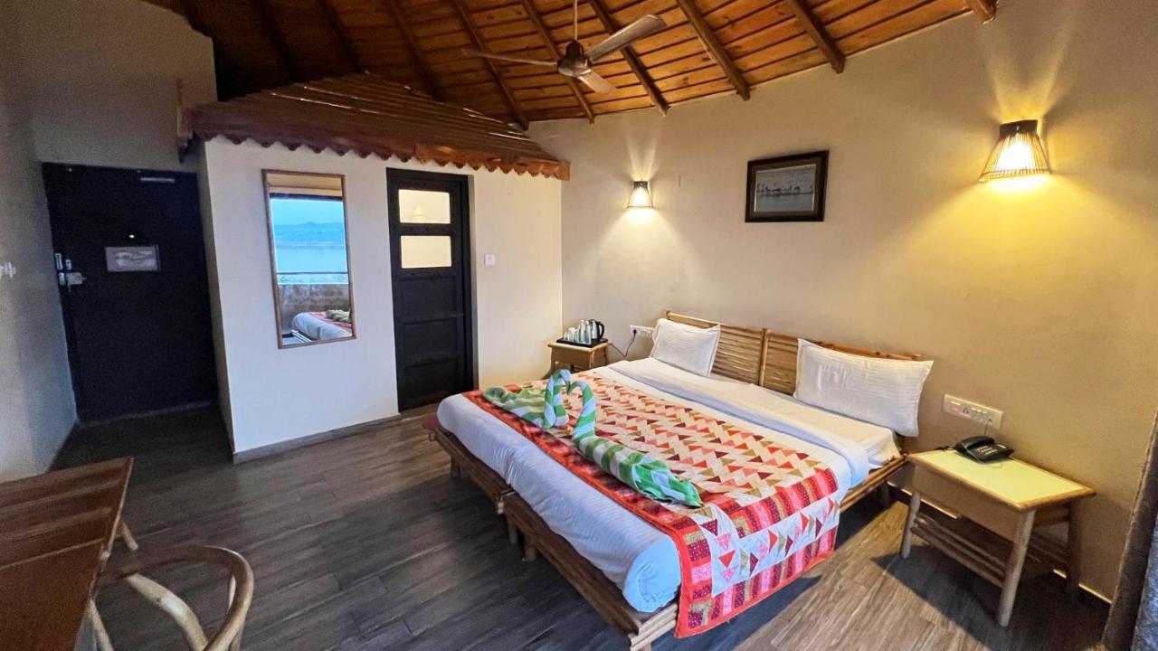 La Kamp Resort Bhuj Exterior photo