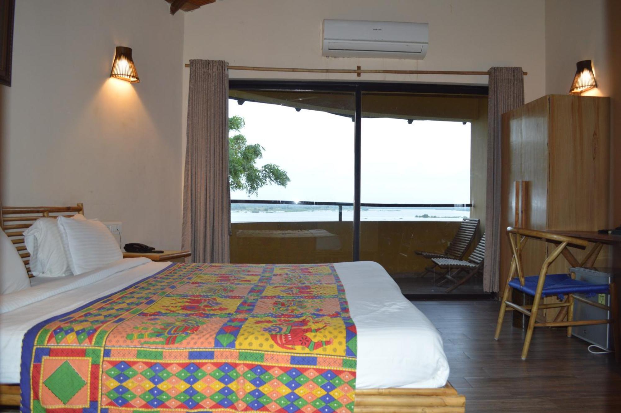 La Kamp Resort Bhuj Exterior photo