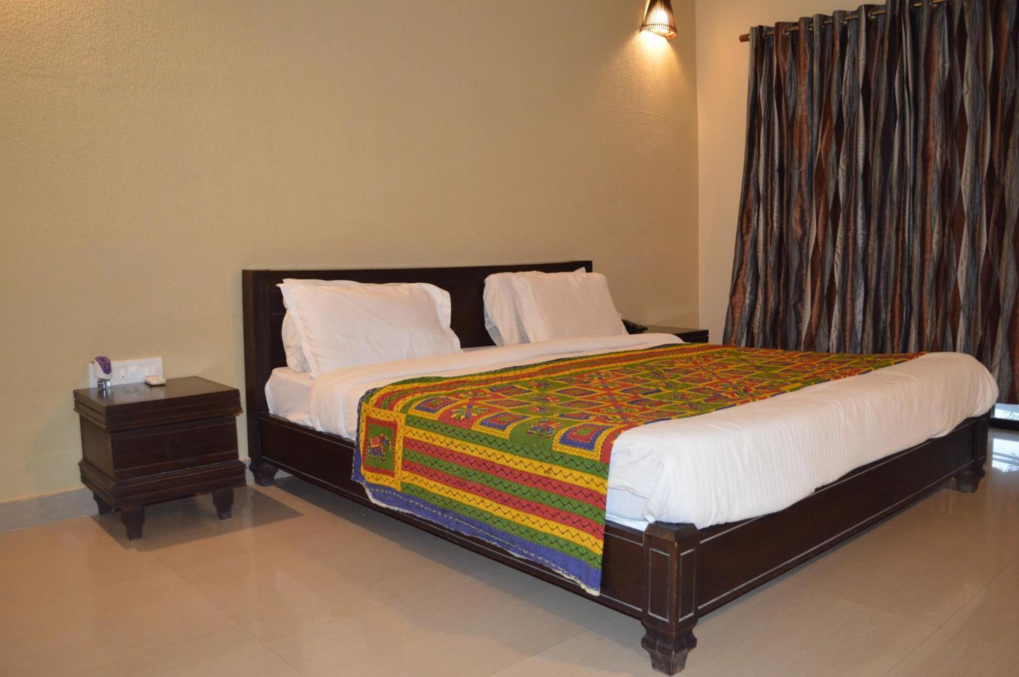 La Kamp Resort Bhuj Exterior photo