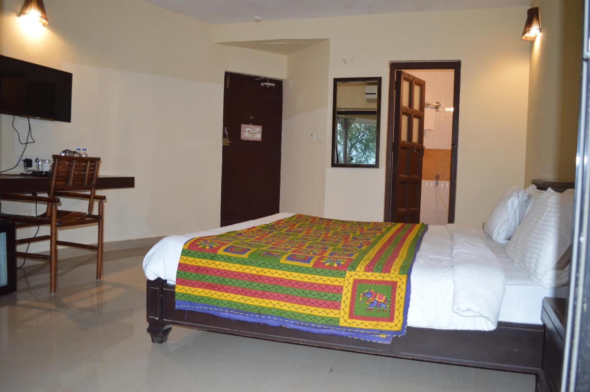 La Kamp Resort Bhuj Exterior photo