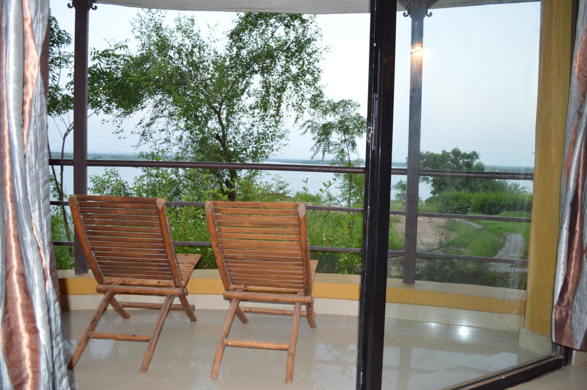 La Kamp Resort Bhuj Exterior photo